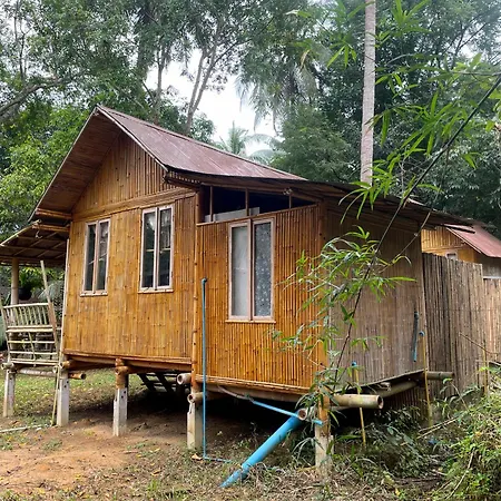 Coffee And Resort Koh Phayam Bagian luar foto